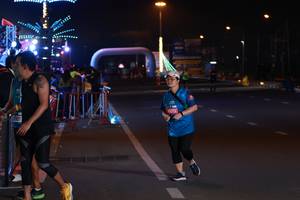 BIB: 8073
                            <button type="button" onclick="openModal(21500827)" class="btn btn-primary btn-sm float-right btn-popup" data-toggle="modal" data-target=".modal-high-quality">
                        <i class="fas fa-shopping-cart"></i> Add to Cart
                    </button>
                                            <button type="button" onclick="isThisMe(21500827, true)" class="btn btn-success btn-sm float-right btn-popup btn-isme hidden" data-toggle="tooltip" data-placement="bottom" title="นี่คือรูปของคุณใช่ไหม คลิกที่นี่เพื่อเอาเข้าอัลบั้ม">
                        <i class="fas fa-plus"></i> Add to album
                    </button>
                    <button type="button" onclick="isThisMe(21500827, false)" class="btn btn-warning btn-sm float-right btn-popup btn-isnotme hidden">
                        <i class="fas fa-ban"></i> Remove from album
                    </button>