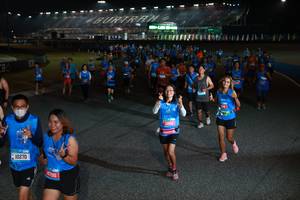 BIB: 10270, 14795, 13940
                            <button type="button" onclick="openModal(21364103)" class="btn btn-primary btn-sm float-right btn-popup" data-toggle="modal" data-target=".modal-high-quality">
                        <i class="fas fa-shopping-cart"></i> Add to Cart
                    </button>
                                            <button type="button" onclick="isThisMe(21364103, true)" class="btn btn-success btn-sm float-right btn-popup btn-isme hidden" data-toggle="tooltip" data-placement="bottom" title="นี่คือรูปของคุณใช่ไหม คลิกที่นี่เพื่อเอาเข้าอัลบั้ม">
                        <i class="fas fa-plus"></i> Add to album
                    </button>
                    <button type="button" onclick="isThisMe(21364103, false)" class="btn btn-warning btn-sm float-right btn-popup btn-isnotme hidden">
                        <i class="fas fa-ban"></i> Remove from album
                    </button>