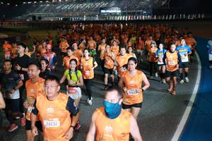 BIB: 24232, 26386, 93223
                            <button type="button" onclick="openModal(21185099)" class="btn btn-primary btn-sm float-right btn-popup" data-toggle="modal" data-target=".modal-high-quality">
                        <i class="fas fa-shopping-cart"></i> Add to Cart
                    </button>
                                            <button type="button" onclick="isThisMe(21185099, true)" class="btn btn-success btn-sm float-right btn-popup btn-isme hidden" data-toggle="tooltip" data-placement="bottom" title="นี่คือรูปของคุณใช่ไหม คลิกที่นี่เพื่อเอาเข้าอัลบั้ม">
                        <i class="fas fa-plus"></i> Add to album
                    </button>
                    <button type="button" onclick="isThisMe(21185099, false)" class="btn btn-warning btn-sm float-right btn-popup btn-isnotme hidden">
                        <i class="fas fa-ban"></i> Remove from album
                    </button>