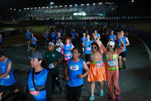 BIB: 4107, 5216, 1471, 11142, 10325
                            <button type="button" onclick="openModal(21296979)" class="btn btn-primary btn-sm float-right btn-popup" data-toggle="modal" data-target=".modal-high-quality">
                        <i class="fas fa-shopping-cart"></i> Add to Cart
                    </button>
                                            <button type="button" onclick="isThisMe(21296979, true)" class="btn btn-success btn-sm float-right btn-popup btn-isme hidden" data-toggle="tooltip" data-placement="bottom" title="นี่คือรูปของคุณใช่ไหม คลิกที่นี่เพื่อเอาเข้าอัลบั้ม">
                        <i class="fas fa-plus"></i> Add to album
                    </button>
                    <button type="button" onclick="isThisMe(21296979, false)" class="btn btn-warning btn-sm float-right btn-popup btn-isnotme hidden">
                        <i class="fas fa-ban"></i> Remove from album
                    </button>