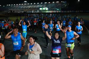 BIB: 11186, 7810, 87166
                            <button type="button" onclick="openModal(21275285)" class="btn btn-primary btn-sm float-right btn-popup" data-toggle="modal" data-target=".modal-high-quality">
                        <i class="fas fa-shopping-cart"></i> Add to Cart
                    </button>
                                            <button type="button" onclick="isThisMe(21275285, true)" class="btn btn-success btn-sm float-right btn-popup btn-isme hidden" data-toggle="tooltip" data-placement="bottom" title="นี่คือรูปของคุณใช่ไหม คลิกที่นี่เพื่อเอาเข้าอัลบั้ม">
                        <i class="fas fa-plus"></i> Add to album
                    </button>
                    <button type="button" onclick="isThisMe(21275285, false)" class="btn btn-warning btn-sm float-right btn-popup btn-isnotme hidden">
                        <i class="fas fa-ban"></i> Remove from album
                    </button>