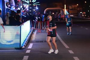 BIB: 3870
                            <button type="button" onclick="openModal(21510820)" class="btn btn-primary btn-sm float-right btn-popup" data-toggle="modal" data-target=".modal-high-quality">
                        <i class="fas fa-shopping-cart"></i> Add to Cart
                    </button>
                                            <button type="button" onclick="isThisMe(21510820, true)" class="btn btn-success btn-sm float-right btn-popup btn-isme hidden" data-toggle="tooltip" data-placement="bottom" title="นี่คือรูปของคุณใช่ไหม คลิกที่นี่เพื่อเอาเข้าอัลบั้ม">
                        <i class="fas fa-plus"></i> Add to album
                    </button>
                    <button type="button" onclick="isThisMe(21510820, false)" class="btn btn-warning btn-sm float-right btn-popup btn-isnotme hidden">
                        <i class="fas fa-ban"></i> Remove from album
                    </button>