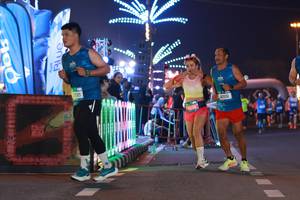 BIB: 40551
                            <button type="button" onclick="openModal(21465934)" class="btn btn-primary btn-sm float-right btn-popup" data-toggle="modal" data-target=".modal-high-quality">
                        <i class="fas fa-shopping-cart"></i> Add to Cart
                    </button>
                                            <button type="button" onclick="isThisMe(21465934, true)" class="btn btn-success btn-sm float-right btn-popup btn-isme hidden" data-toggle="tooltip" data-placement="bottom" title="นี่คือรูปของคุณใช่ไหม คลิกที่นี่เพื่อเอาเข้าอัลบั้ม">
                        <i class="fas fa-plus"></i> Add to album
                    </button>
                    <button type="button" onclick="isThisMe(21465934, false)" class="btn btn-warning btn-sm float-right btn-popup btn-isnotme hidden">
                        <i class="fas fa-ban"></i> Remove from album
                    </button>