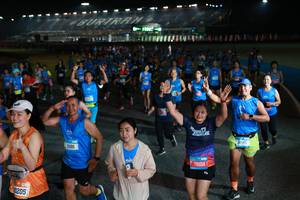 BIB: 0205, 78104, 97165
                            <button type="button" onclick="openModal(21275185)" class="btn btn-primary btn-sm float-right btn-popup" data-toggle="modal" data-target=".modal-high-quality">
                        <i class="fas fa-shopping-cart"></i> Add to Cart
                    </button>
                                            <button type="button" onclick="isThisMe(21275185, true)" class="btn btn-success btn-sm float-right btn-popup btn-isme hidden" data-toggle="tooltip" data-placement="bottom" title="นี่คือรูปของคุณใช่ไหม คลิกที่นี่เพื่อเอาเข้าอัลบั้ม">
                        <i class="fas fa-plus"></i> Add to album
                    </button>
                    <button type="button" onclick="isThisMe(21275185, false)" class="btn btn-warning btn-sm float-right btn-popup btn-isnotme hidden">
                        <i class="fas fa-ban"></i> Remove from album
                    </button>