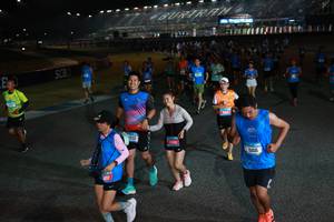 BIB: 1222, 13066, 11416
                            <button type="button" onclick="openModal(21243972)" class="btn btn-primary btn-sm float-right btn-popup" data-toggle="modal" data-target=".modal-high-quality">
                        <i class="fas fa-shopping-cart"></i> Add to Cart
                    </button>
                                            <button type="button" onclick="isThisMe(21243972, true)" class="btn btn-success btn-sm float-right btn-popup btn-isme hidden" data-toggle="tooltip" data-placement="bottom" title="นี่คือรูปของคุณใช่ไหม คลิกที่นี่เพื่อเอาเข้าอัลบั้ม">
                        <i class="fas fa-plus"></i> Add to album
                    </button>
                    <button type="button" onclick="isThisMe(21243972, false)" class="btn btn-warning btn-sm float-right btn-popup btn-isnotme hidden">
                        <i class="fas fa-ban"></i> Remove from album
                    </button>