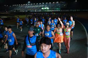 BIB: 3007, 15216, 1471, 10325
                            <button type="button" onclick="openModal(21296948)" class="btn btn-primary btn-sm float-right btn-popup" data-toggle="modal" data-target=".modal-high-quality">
                        <i class="fas fa-shopping-cart"></i> Add to Cart
                    </button>
                                            <button type="button" onclick="isThisMe(21296948, true)" class="btn btn-success btn-sm float-right btn-popup btn-isme hidden" data-toggle="tooltip" data-placement="bottom" title="นี่คือรูปของคุณใช่ไหม คลิกที่นี่เพื่อเอาเข้าอัลบั้ม">
                        <i class="fas fa-plus"></i> Add to album
                    </button>
                    <button type="button" onclick="isThisMe(21296948, false)" class="btn btn-warning btn-sm float-right btn-popup btn-isnotme hidden">
                        <i class="fas fa-ban"></i> Remove from album
                    </button>