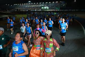 BIB: 142, 15155, 10325, 8835
                            <button type="button" onclick="openModal(21297353)" class="btn btn-primary btn-sm float-right btn-popup" data-toggle="modal" data-target=".modal-high-quality">
                        <i class="fas fa-shopping-cart"></i> Add to Cart
                    </button>
                                            <button type="button" onclick="isThisMe(21297353, true)" class="btn btn-success btn-sm float-right btn-popup btn-isme hidden" data-toggle="tooltip" data-placement="bottom" title="นี่คือรูปของคุณใช่ไหม คลิกที่นี่เพื่อเอาเข้าอัลบั้ม">
                        <i class="fas fa-plus"></i> Add to album
                    </button>
                    <button type="button" onclick="isThisMe(21297353, false)" class="btn btn-warning btn-sm float-right btn-popup btn-isnotme hidden">
                        <i class="fas fa-ban"></i> Remove from album
                    </button>