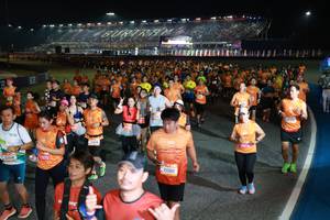 BIB: 22541, 22928, 21080
                            <button type="button" onclick="openModal(21172101)" class="btn btn-primary btn-sm float-right btn-popup" data-toggle="modal" data-target=".modal-high-quality">
                        <i class="fas fa-shopping-cart"></i> Add to Cart
                    </button>
                                            <button type="button" onclick="isThisMe(21172101, true)" class="btn btn-success btn-sm float-right btn-popup btn-isme hidden" data-toggle="tooltip" data-placement="bottom" title="นี่คือรูปของคุณใช่ไหม คลิกที่นี่เพื่อเอาเข้าอัลบั้ม">
                        <i class="fas fa-plus"></i> Add to album
                    </button>
                    <button type="button" onclick="isThisMe(21172101, false)" class="btn btn-warning btn-sm float-right btn-popup btn-isnotme hidden">
                        <i class="fas fa-ban"></i> Remove from album
                    </button>
