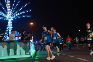 BIB: 5573, 192
                            <button type="button" onclick="openModal(21499887)" class="btn btn-primary btn-sm float-right btn-popup" data-toggle="modal" data-target=".modal-high-quality">
                        <i class="fas fa-shopping-cart"></i> Add to Cart
                    </button>
                                            <button type="button" onclick="isThisMe(21499887, true)" class="btn btn-success btn-sm float-right btn-popup btn-isme hidden" data-toggle="tooltip" data-placement="bottom" title="นี่คือรูปของคุณใช่ไหม คลิกที่นี่เพื่อเอาเข้าอัลบั้ม">
                        <i class="fas fa-plus"></i> Add to album
                    </button>
                    <button type="button" onclick="isThisMe(21499887, false)" class="btn btn-warning btn-sm float-right btn-popup btn-isnotme hidden">
                        <i class="fas fa-ban"></i> Remove from album
                    </button>