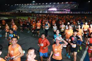 BIB: 037, 24652, 20951, 200
                            <button type="button" onclick="openModal(21134415)" class="btn btn-primary btn-sm float-right btn-popup" data-toggle="modal" data-target=".modal-high-quality">
                        <i class="fas fa-shopping-cart"></i> Add to Cart
                    </button>
                                            <button type="button" onclick="isThisMe(21134415, true)" class="btn btn-success btn-sm float-right btn-popup btn-isme hidden" data-toggle="tooltip" data-placement="bottom" title="นี่คือรูปของคุณใช่ไหม คลิกที่นี่เพื่อเอาเข้าอัลบั้ม">
                        <i class="fas fa-plus"></i> Add to album
                    </button>
                    <button type="button" onclick="isThisMe(21134415, false)" class="btn btn-warning btn-sm float-right btn-popup btn-isnotme hidden">
                        <i class="fas fa-ban"></i> Remove from album
                    </button>