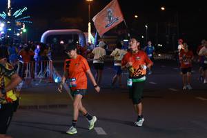 BIB: 140
                            <button type="button" onclick="openModal(21504783)" class="btn btn-primary btn-sm float-right btn-popup" data-toggle="modal" data-target=".modal-high-quality">
                        <i class="fas fa-shopping-cart"></i> Add to Cart
                    </button>
                                            <button type="button" onclick="isThisMe(21504783, true)" class="btn btn-success btn-sm float-right btn-popup btn-isme hidden" data-toggle="tooltip" data-placement="bottom" title="นี่คือรูปของคุณใช่ไหม คลิกที่นี่เพื่อเอาเข้าอัลบั้ม">
                        <i class="fas fa-plus"></i> Add to album
                    </button>
                    <button type="button" onclick="isThisMe(21504783, false)" class="btn btn-warning btn-sm float-right btn-popup btn-isnotme hidden">
                        <i class="fas fa-ban"></i> Remove from album
                    </button>