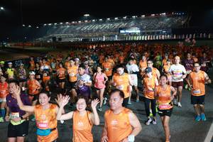 BIB: 879, 28888, 13303, 24812, 2353
                            <button type="button" onclick="openModal(21149462)" class="btn btn-primary btn-sm float-right btn-popup" data-toggle="modal" data-target=".modal-high-quality">
                        <i class="fas fa-shopping-cart"></i> Add to Cart
                    </button>
                                            <button type="button" onclick="isThisMe(21149462, true)" class="btn btn-success btn-sm float-right btn-popup btn-isme hidden" data-toggle="tooltip" data-placement="bottom" title="นี่คือรูปของคุณใช่ไหม คลิกที่นี่เพื่อเอาเข้าอัลบั้ม">
                        <i class="fas fa-plus"></i> Add to album
                    </button>
                    <button type="button" onclick="isThisMe(21149462, false)" class="btn btn-warning btn-sm float-right btn-popup btn-isnotme hidden">
                        <i class="fas fa-ban"></i> Remove from album
                    </button>