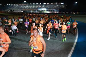 BIB: 205, 23352
                            <button type="button" onclick="openModal(21178667)" class="btn btn-primary btn-sm float-right btn-popup" data-toggle="modal" data-target=".modal-high-quality">
                        <i class="fas fa-shopping-cart"></i> Add to Cart
                    </button>
                                            <button type="button" onclick="isThisMe(21178667, true)" class="btn btn-success btn-sm float-right btn-popup btn-isme hidden" data-toggle="tooltip" data-placement="bottom" title="นี่คือรูปของคุณใช่ไหม คลิกที่นี่เพื่อเอาเข้าอัลบั้ม">
                        <i class="fas fa-plus"></i> Add to album
                    </button>
                    <button type="button" onclick="isThisMe(21178667, false)" class="btn btn-warning btn-sm float-right btn-popup btn-isnotme hidden">
                        <i class="fas fa-ban"></i> Remove from album
                    </button>