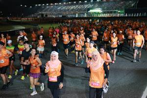BIB: 3479, 28859, 27170
                            <button type="button" onclick="openModal(21186400)" class="btn btn-primary btn-sm float-right btn-popup" data-toggle="modal" data-target=".modal-high-quality">
                        <i class="fas fa-shopping-cart"></i> Add to Cart
                    </button>
                                            <button type="button" onclick="isThisMe(21186400, true)" class="btn btn-success btn-sm float-right btn-popup btn-isme hidden" data-toggle="tooltip" data-placement="bottom" title="นี่คือรูปของคุณใช่ไหม คลิกที่นี่เพื่อเอาเข้าอัลบั้ม">
                        <i class="fas fa-plus"></i> Add to album
                    </button>
                    <button type="button" onclick="isThisMe(21186400, false)" class="btn btn-warning btn-sm float-right btn-popup btn-isnotme hidden">
                        <i class="fas fa-ban"></i> Remove from album
                    </button>
