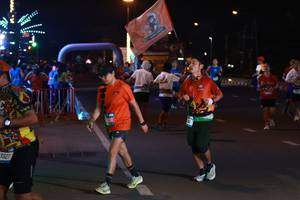 BIB: 3327
                            <button type="button" onclick="openModal(21504782)" class="btn btn-primary btn-sm float-right btn-popup" data-toggle="modal" data-target=".modal-high-quality">
                        <i class="fas fa-shopping-cart"></i> Add to Cart
                    </button>
                                            <button type="button" onclick="isThisMe(21504782, true)" class="btn btn-success btn-sm float-right btn-popup btn-isme hidden" data-toggle="tooltip" data-placement="bottom" title="นี่คือรูปของคุณใช่ไหม คลิกที่นี่เพื่อเอาเข้าอัลบั้ม">
                        <i class="fas fa-plus"></i> Add to album
                    </button>
                    <button type="button" onclick="isThisMe(21504782, false)" class="btn btn-warning btn-sm float-right btn-popup btn-isnotme hidden">
                        <i class="fas fa-ban"></i> Remove from album
                    </button>