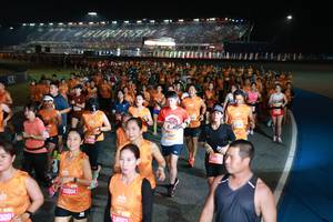 BIB: 320, 26504, 244
                            <button type="button" onclick="openModal(21175345)" class="btn btn-primary btn-sm float-right btn-popup" data-toggle="modal" data-target=".modal-high-quality">
                        <i class="fas fa-shopping-cart"></i> Add to Cart
                    </button>
                                            <button type="button" onclick="isThisMe(21175345, true)" class="btn btn-success btn-sm float-right btn-popup btn-isme hidden" data-toggle="tooltip" data-placement="bottom" title="นี่คือรูปของคุณใช่ไหม คลิกที่นี่เพื่อเอาเข้าอัลบั้ม">
                        <i class="fas fa-plus"></i> Add to album
                    </button>
                    <button type="button" onclick="isThisMe(21175345, false)" class="btn btn-warning btn-sm float-right btn-popup btn-isnotme hidden">
                        <i class="fas fa-ban"></i> Remove from album
                    </button>
