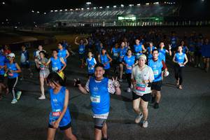 BIB: 4465, 14767, 1684
                            <button type="button" onclick="openModal(21307433)" class="btn btn-primary btn-sm float-right btn-popup" data-toggle="modal" data-target=".modal-high-quality">
                        <i class="fas fa-shopping-cart"></i> Add to Cart
                    </button>
                                            <button type="button" onclick="isThisMe(21307433, true)" class="btn btn-success btn-sm float-right btn-popup btn-isme hidden" data-toggle="tooltip" data-placement="bottom" title="นี่คือรูปของคุณใช่ไหม คลิกที่นี่เพื่อเอาเข้าอัลบั้ม">
                        <i class="fas fa-plus"></i> Add to album
                    </button>
                    <button type="button" onclick="isThisMe(21307433, false)" class="btn btn-warning btn-sm float-right btn-popup btn-isnotme hidden">
                        <i class="fas fa-ban"></i> Remove from album
                    </button>