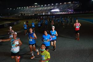 BIB: 45450, 11449, 9000
                            <button type="button" onclick="openModal(21221253)" class="btn btn-primary btn-sm float-right btn-popup" data-toggle="modal" data-target=".modal-high-quality">
                        <i class="fas fa-shopping-cart"></i> Add to Cart
                    </button>
                                            <button type="button" onclick="isThisMe(21221253, true)" class="btn btn-success btn-sm float-right btn-popup btn-isme hidden" data-toggle="tooltip" data-placement="bottom" title="นี่คือรูปของคุณใช่ไหม คลิกที่นี่เพื่อเอาเข้าอัลบั้ม">
                        <i class="fas fa-plus"></i> Add to album
                    </button>
                    <button type="button" onclick="isThisMe(21221253, false)" class="btn btn-warning btn-sm float-right btn-popup btn-isnotme hidden">
                        <i class="fas fa-ban"></i> Remove from album
                    </button>