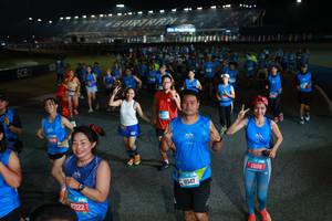 BIB: 533, 2248, 105, 7122, 200, 11547, 13129
                            <button type="button" onclick="openModal(21299946)" class="btn btn-primary btn-sm float-right btn-popup" data-toggle="modal" data-target=".modal-high-quality">
                        <i class="fas fa-shopping-cart"></i> Add to Cart
                    </button>
                                            <button type="button" onclick="isThisMe(21299946, true)" class="btn btn-success btn-sm float-right btn-popup btn-isme hidden" data-toggle="tooltip" data-placement="bottom" title="นี่คือรูปของคุณใช่ไหม คลิกที่นี่เพื่อเอาเข้าอัลบั้ม">
                        <i class="fas fa-plus"></i> Add to album
                    </button>
                    <button type="button" onclick="isThisMe(21299946, false)" class="btn btn-warning btn-sm float-right btn-popup btn-isnotme hidden">
                        <i class="fas fa-ban"></i> Remove from album
                    </button>