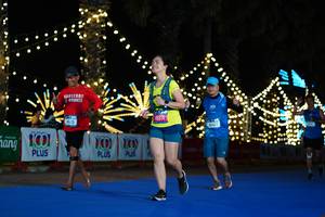 BIB: 1001, 44126, 40427
                            <button type="button" onclick="openModal(21653927)" class="btn btn-primary btn-sm float-right btn-popup" data-toggle="modal" data-target=".modal-high-quality">
                        <i class="fas fa-shopping-cart"></i> Add to Cart
                    </button>
                                            <button type="button" onclick="isThisMe(21653927, true)" class="btn btn-success btn-sm float-right btn-popup btn-isme hidden" data-toggle="tooltip" data-placement="bottom" title="นี่คือรูปของคุณใช่ไหม คลิกที่นี่เพื่อเอาเข้าอัลบั้ม">
                        <i class="fas fa-plus"></i> Add to album
                    </button>
                    <button type="button" onclick="isThisMe(21653927, false)" class="btn btn-warning btn-sm float-right btn-popup btn-isnotme hidden">
                        <i class="fas fa-ban"></i> Remove from album
                    </button>