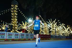 BIB: 100, 42355
                            <button type="button" onclick="openModal(21656242)" class="btn btn-primary btn-sm float-right btn-popup" data-toggle="modal" data-target=".modal-high-quality">
                        <i class="fas fa-shopping-cart"></i> Add to Cart
                    </button>
                                            <button type="button" onclick="isThisMe(21656242, true)" class="btn btn-success btn-sm float-right btn-popup btn-isme hidden" data-toggle="tooltip" data-placement="bottom" title="นี่คือรูปของคุณใช่ไหม คลิกที่นี่เพื่อเอาเข้าอัลบั้ม">
                        <i class="fas fa-plus"></i> Add to album
                    </button>
                    <button type="button" onclick="isThisMe(21656242, false)" class="btn btn-warning btn-sm float-right btn-popup btn-isnotme hidden">
                        <i class="fas fa-ban"></i> Remove from album
                    </button>