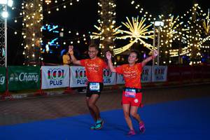 BIB: 1001, 100, 40190, 1537, 77469
                            <button type="button" onclick="openModal(21655940)" class="btn btn-primary btn-sm float-right btn-popup" data-toggle="modal" data-target=".modal-high-quality">
                        <i class="fas fa-shopping-cart"></i> Add to Cart
                    </button>
                                            <button type="button" onclick="isThisMe(21655940, true)" class="btn btn-success btn-sm float-right btn-popup btn-isme hidden" data-toggle="tooltip" data-placement="bottom" title="นี่คือรูปของคุณใช่ไหม คลิกที่นี่เพื่อเอาเข้าอัลบั้ม">
                        <i class="fas fa-plus"></i> Add to album
                    </button>
                    <button type="button" onclick="isThisMe(21655940, false)" class="btn btn-warning btn-sm float-right btn-popup btn-isnotme hidden">
                        <i class="fas fa-ban"></i> Remove from album
                    </button>