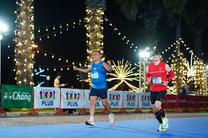 BIB: 100, 0535, 43711
                            <button type="button" onclick="openModal(21654990)" class="btn btn-primary btn-sm float-right btn-popup" data-toggle="modal" data-target=".modal-high-quality">
                        <i class="fas fa-shopping-cart"></i> Add to Cart
                    </button>
                                            <button type="button" onclick="isThisMe(21654990, true)" class="btn btn-success btn-sm float-right btn-popup btn-isme hidden" data-toggle="tooltip" data-placement="bottom" title="นี่คือรูปของคุณใช่ไหม คลิกที่นี่เพื่อเอาเข้าอัลบั้ม">
                        <i class="fas fa-plus"></i> Add to album
                    </button>
                    <button type="button" onclick="isThisMe(21654990, false)" class="btn btn-warning btn-sm float-right btn-popup btn-isnotme hidden">
                        <i class="fas fa-ban"></i> Remove from album
                    </button>