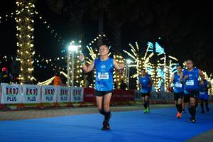 BIB: 100, 40442
                            <button type="button" onclick="openModal(21648311)" class="btn btn-primary btn-sm float-right btn-popup" data-toggle="modal" data-target=".modal-high-quality">
                        <i class="fas fa-shopping-cart"></i> Add to Cart
                    </button>
                                            <button type="button" onclick="isThisMe(21648311, true)" class="btn btn-success btn-sm float-right btn-popup btn-isme hidden" data-toggle="tooltip" data-placement="bottom" title="นี่คือรูปของคุณใช่ไหม คลิกที่นี่เพื่อเอาเข้าอัลบั้ม">
                        <i class="fas fa-plus"></i> Add to album
                    </button>
                    <button type="button" onclick="isThisMe(21648311, false)" class="btn btn-warning btn-sm float-right btn-popup btn-isnotme hidden">
                        <i class="fas fa-ban"></i> Remove from album
                    </button>