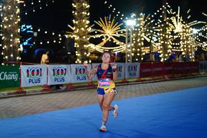 BIB: 100, 45955
                            <button type="button" onclick="openModal(21654243)" class="btn btn-primary btn-sm float-right btn-popup" data-toggle="modal" data-target=".modal-high-quality">
                        <i class="fas fa-shopping-cart"></i> Add to Cart
                    </button>
                                            <button type="button" onclick="isThisMe(21654243, true)" class="btn btn-success btn-sm float-right btn-popup btn-isme hidden" data-toggle="tooltip" data-placement="bottom" title="นี่คือรูปของคุณใช่ไหม คลิกที่นี่เพื่อเอาเข้าอัลบั้ม">
                        <i class="fas fa-plus"></i> Add to album
                    </button>
                    <button type="button" onclick="isThisMe(21654243, false)" class="btn btn-warning btn-sm float-right btn-popup btn-isnotme hidden">
                        <i class="fas fa-ban"></i> Remove from album
                    </button>