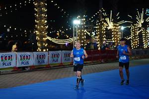 BIB: 100, 1004, 1915
                            <button type="button" onclick="openModal(21654190)" class="btn btn-primary btn-sm float-right btn-popup" data-toggle="modal" data-target=".modal-high-quality">
                        <i class="fas fa-shopping-cart"></i> Add to Cart
                    </button>
                                            <button type="button" onclick="isThisMe(21654190, true)" class="btn btn-success btn-sm float-right btn-popup btn-isme hidden" data-toggle="tooltip" data-placement="bottom" title="นี่คือรูปของคุณใช่ไหม คลิกที่นี่เพื่อเอาเข้าอัลบั้ม">
                        <i class="fas fa-plus"></i> Add to album
                    </button>
                    <button type="button" onclick="isThisMe(21654190, false)" class="btn btn-warning btn-sm float-right btn-popup btn-isnotme hidden">
                        <i class="fas fa-ban"></i> Remove from album
                    </button>