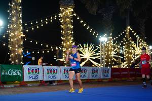 BIB: 100
                            <button type="button" onclick="openModal(21654622)" class="btn btn-primary btn-sm float-right btn-popup" data-toggle="modal" data-target=".modal-high-quality">
                        <i class="fas fa-shopping-cart"></i> Add to Cart
                    </button>
                                            <button type="button" onclick="isThisMe(21654622, true)" class="btn btn-success btn-sm float-right btn-popup btn-isme hidden" data-toggle="tooltip" data-placement="bottom" title="นี่คือรูปของคุณใช่ไหม คลิกที่นี่เพื่อเอาเข้าอัลบั้ม">
                        <i class="fas fa-plus"></i> Add to album
                    </button>
                    <button type="button" onclick="isThisMe(21654622, false)" class="btn btn-warning btn-sm float-right btn-popup btn-isnotme hidden">
                        <i class="fas fa-ban"></i> Remove from album
                    </button>