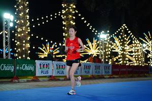 BIB: 100100
                            <button type="button" onclick="openModal(21648989)" class="btn btn-primary btn-sm float-right btn-popup" data-toggle="modal" data-target=".modal-high-quality">
                        <i class="fas fa-shopping-cart"></i> Add to Cart
                    </button>
                                            <button type="button" onclick="isThisMe(21648989, true)" class="btn btn-success btn-sm float-right btn-popup btn-isme hidden" data-toggle="tooltip" data-placement="bottom" title="นี่คือรูปของคุณใช่ไหม คลิกที่นี่เพื่อเอาเข้าอัลบั้ม">
                        <i class="fas fa-plus"></i> Add to album
                    </button>
                    <button type="button" onclick="isThisMe(21648989, false)" class="btn btn-warning btn-sm float-right btn-popup btn-isnotme hidden">
                        <i class="fas fa-ban"></i> Remove from album
                    </button>