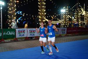 BIB: 100, 48398
                            <button type="button" onclick="openModal(21654170)" class="btn btn-primary btn-sm float-right btn-popup" data-toggle="modal" data-target=".modal-high-quality">
                        <i class="fas fa-shopping-cart"></i> Add to Cart
                    </button>
                                            <button type="button" onclick="isThisMe(21654170, true)" class="btn btn-success btn-sm float-right btn-popup btn-isme hidden" data-toggle="tooltip" data-placement="bottom" title="นี่คือรูปของคุณใช่ไหม คลิกที่นี่เพื่อเอาเข้าอัลบั้ม">
                        <i class="fas fa-plus"></i> Add to album
                    </button>
                    <button type="button" onclick="isThisMe(21654170, false)" class="btn btn-warning btn-sm float-right btn-popup btn-isnotme hidden">
                        <i class="fas fa-ban"></i> Remove from album
                    </button>