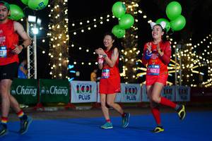 BIB: 100, 139
                            <button type="button" onclick="openModal(21655627)" class="btn btn-primary btn-sm float-right btn-popup" data-toggle="modal" data-target=".modal-high-quality">
                        <i class="fas fa-shopping-cart"></i> Add to Cart
                    </button>
                                            <button type="button" onclick="isThisMe(21655627, true)" class="btn btn-success btn-sm float-right btn-popup btn-isme hidden" data-toggle="tooltip" data-placement="bottom" title="นี่คือรูปของคุณใช่ไหม คลิกที่นี่เพื่อเอาเข้าอัลบั้ม">
                        <i class="fas fa-plus"></i> Add to album
                    </button>
                    <button type="button" onclick="isThisMe(21655627, false)" class="btn btn-warning btn-sm float-right btn-popup btn-isnotme hidden">
                        <i class="fas fa-ban"></i> Remove from album
                    </button>