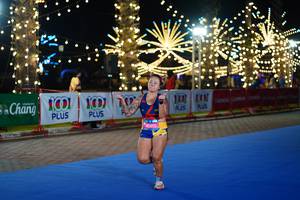 BIB: 1001, 100, 1007, 45955
                            <button type="button" onclick="openModal(21654245)" class="btn btn-primary btn-sm float-right btn-popup" data-toggle="modal" data-target=".modal-high-quality">
                        <i class="fas fa-shopping-cart"></i> Add to Cart
                    </button>
                                            <button type="button" onclick="isThisMe(21654245, true)" class="btn btn-success btn-sm float-right btn-popup btn-isme hidden" data-toggle="tooltip" data-placement="bottom" title="นี่คือรูปของคุณใช่ไหม คลิกที่นี่เพื่อเอาเข้าอัลบั้ม">
                        <i class="fas fa-plus"></i> Add to album
                    </button>
                    <button type="button" onclick="isThisMe(21654245, false)" class="btn btn-warning btn-sm float-right btn-popup btn-isnotme hidden">
                        <i class="fas fa-ban"></i> Remove from album
                    </button>