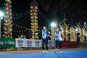 BIB: 100, 4959
                            <button type="button" onclick="openModal(21653871)" class="btn btn-primary btn-sm float-right btn-popup" data-toggle="modal" data-target=".modal-high-quality">
                        <i class="fas fa-shopping-cart"></i> Add to Cart
                    </button>
                                            <button type="button" onclick="isThisMe(21653871, true)" class="btn btn-success btn-sm float-right btn-popup btn-isme hidden" data-toggle="tooltip" data-placement="bottom" title="นี่คือรูปของคุณใช่ไหม คลิกที่นี่เพื่อเอาเข้าอัลบั้ม">
                        <i class="fas fa-plus"></i> Add to album
                    </button>
                    <button type="button" onclick="isThisMe(21653871, false)" class="btn btn-warning btn-sm float-right btn-popup btn-isnotme hidden">
                        <i class="fas fa-ban"></i> Remove from album
                    </button>