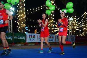 BIB: 100
                            <button type="button" onclick="openModal(21655628)" class="btn btn-primary btn-sm float-right btn-popup" data-toggle="modal" data-target=".modal-high-quality">
                        <i class="fas fa-shopping-cart"></i> Add to Cart
                    </button>
                                            <button type="button" onclick="isThisMe(21655628, true)" class="btn btn-success btn-sm float-right btn-popup btn-isme hidden" data-toggle="tooltip" data-placement="bottom" title="นี่คือรูปของคุณใช่ไหม คลิกที่นี่เพื่อเอาเข้าอัลบั้ม">
                        <i class="fas fa-plus"></i> Add to album
                    </button>
                    <button type="button" onclick="isThisMe(21655628, false)" class="btn btn-warning btn-sm float-right btn-popup btn-isnotme hidden">
                        <i class="fas fa-ban"></i> Remove from album
                    </button>