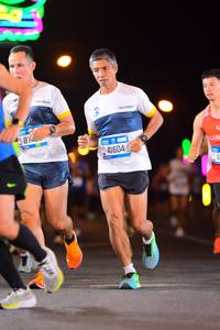 BIB: 8140, 41604
                            <button type="button" onclick="openModal(19868751)" class="btn btn-primary btn-sm float-right btn-popup" data-toggle="modal" data-target=".modal-high-quality">
                        <i class="fas fa-shopping-cart"></i> Add to Cart
                    </button>
                                            <button type="button" onclick="isThisMe(19868751, true)" class="btn btn-success btn-sm float-right btn-popup btn-isme hidden" data-toggle="tooltip" data-placement="bottom" title="นี่คือรูปของคุณใช่ไหม คลิกที่นี่เพื่อเอาเข้าอัลบั้ม">
                        <i class="fas fa-plus"></i> Add to album
                    </button>
                    <button type="button" onclick="isThisMe(19868751, false)" class="btn btn-warning btn-sm float-right btn-popup btn-isnotme hidden">
                        <i class="fas fa-ban"></i> Remove from album
                    </button>