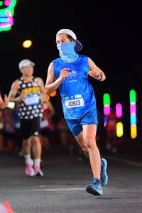 BIB: 40913
                            <button type="button" onclick="openModal(19861553)" class="btn btn-primary btn-sm float-right btn-popup" data-toggle="modal" data-target=".modal-high-quality">
                        <i class="fas fa-shopping-cart"></i> Add to Cart
                    </button>
                                            <button type="button" onclick="isThisMe(19861553, true)" class="btn btn-success btn-sm float-right btn-popup btn-isme hidden" data-toggle="tooltip" data-placement="bottom" title="นี่คือรูปของคุณใช่ไหม คลิกที่นี่เพื่อเอาเข้าอัลบั้ม">
                        <i class="fas fa-plus"></i> Add to album
                    </button>
                    <button type="button" onclick="isThisMe(19861553, false)" class="btn btn-warning btn-sm float-right btn-popup btn-isnotme hidden">
                        <i class="fas fa-ban"></i> Remove from album
                    </button>