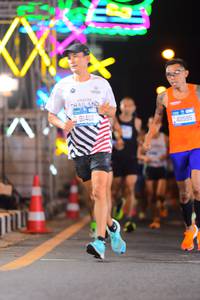 BIB: 81401, 40595
                            <button type="button" onclick="openModal(19850712)" class="btn btn-primary btn-sm float-right btn-popup" data-toggle="modal" data-target=".modal-high-quality">
                        <i class="fas fa-shopping-cart"></i> Add to Cart
                    </button>
                                            <button type="button" onclick="isThisMe(19850712, true)" class="btn btn-success btn-sm float-right btn-popup btn-isme hidden" data-toggle="tooltip" data-placement="bottom" title="นี่คือรูปของคุณใช่ไหม คลิกที่นี่เพื่อเอาเข้าอัลบั้ม">
                        <i class="fas fa-plus"></i> Add to album
                    </button>
                    <button type="button" onclick="isThisMe(19850712, false)" class="btn btn-warning btn-sm float-right btn-popup btn-isnotme hidden">
                        <i class="fas fa-ban"></i> Remove from album
                    </button>