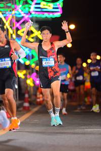 BIB: 40838, 43503
                            <button type="button" onclick="openModal(19863471)" class="btn btn-primary btn-sm float-right btn-popup" data-toggle="modal" data-target=".modal-high-quality">
                        <i class="fas fa-shopping-cart"></i> Add to Cart
                    </button>
                                            <button type="button" onclick="isThisMe(19863471, true)" class="btn btn-success btn-sm float-right btn-popup btn-isme hidden" data-toggle="tooltip" data-placement="bottom" title="นี่คือรูปของคุณใช่ไหม คลิกที่นี่เพื่อเอาเข้าอัลบั้ม">
                        <i class="fas fa-plus"></i> Add to album
                    </button>
                    <button type="button" onclick="isThisMe(19863471, false)" class="btn btn-warning btn-sm float-right btn-popup btn-isnotme hidden">
                        <i class="fas fa-ban"></i> Remove from album
                    </button>