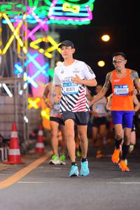 BIB: 81401, 40595
                            <button type="button" onclick="openModal(19850604)" class="btn btn-primary btn-sm float-right btn-popup" data-toggle="modal" data-target=".modal-high-quality">
                        <i class="fas fa-shopping-cart"></i> Add to Cart
                    </button>
                                            <button type="button" onclick="isThisMe(19850604, true)" class="btn btn-success btn-sm float-right btn-popup btn-isme hidden" data-toggle="tooltip" data-placement="bottom" title="นี่คือรูปของคุณใช่ไหม คลิกที่นี่เพื่อเอาเข้าอัลบั้ม">
                        <i class="fas fa-plus"></i> Add to album
                    </button>
                    <button type="button" onclick="isThisMe(19850604, false)" class="btn btn-warning btn-sm float-right btn-popup btn-isnotme hidden">
                        <i class="fas fa-ban"></i> Remove from album
                    </button>