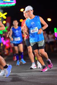 BIB: 0418, 703, 42049
                            <button type="button" onclick="openModal(19927709)" class="btn btn-primary btn-sm float-right btn-popup" data-toggle="modal" data-target=".modal-high-quality">
                        <i class="fas fa-shopping-cart"></i> Add to Cart
                    </button>
                                            <button type="button" onclick="isThisMe(19927709, true)" class="btn btn-success btn-sm float-right btn-popup btn-isme hidden" data-toggle="tooltip" data-placement="bottom" title="นี่คือรูปของคุณใช่ไหม คลิกที่นี่เพื่อเอาเข้าอัลบั้ม">
                        <i class="fas fa-plus"></i> Add to album
                    </button>
                    <button type="button" onclick="isThisMe(19927709, false)" class="btn btn-warning btn-sm float-right btn-popup btn-isnotme hidden">
                        <i class="fas fa-ban"></i> Remove from album
                    </button>