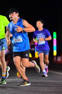 BIB: 0842
                            <button type="button" onclick="openModal(19910987)" class="btn btn-primary btn-sm float-right btn-popup" data-toggle="modal" data-target=".modal-high-quality">
                        <i class="fas fa-shopping-cart"></i> Add to Cart
                    </button>
                                            <button type="button" onclick="isThisMe(19910987, true)" class="btn btn-success btn-sm float-right btn-popup btn-isme hidden" data-toggle="tooltip" data-placement="bottom" title="นี่คือรูปของคุณใช่ไหม คลิกที่นี่เพื่อเอาเข้าอัลบั้ม">
                        <i class="fas fa-plus"></i> Add to album
                    </button>
                    <button type="button" onclick="isThisMe(19910987, false)" class="btn btn-warning btn-sm float-right btn-popup btn-isnotme hidden">
                        <i class="fas fa-ban"></i> Remove from album
                    </button>