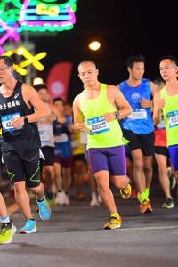 BIB: 40025, 41365, 402
                            <button type="button" onclick="openModal(19918231)" class="btn btn-primary btn-sm float-right btn-popup" data-toggle="modal" data-target=".modal-high-quality">
                        <i class="fas fa-shopping-cart"></i> Add to Cart
                    </button>
                                            <button type="button" onclick="isThisMe(19918231, true)" class="btn btn-success btn-sm float-right btn-popup btn-isme hidden" data-toggle="tooltip" data-placement="bottom" title="นี่คือรูปของคุณใช่ไหม คลิกที่นี่เพื่อเอาเข้าอัลบั้ม">
                        <i class="fas fa-plus"></i> Add to album
                    </button>
                    <button type="button" onclick="isThisMe(19918231, false)" class="btn btn-warning btn-sm float-right btn-popup btn-isnotme hidden">
                        <i class="fas fa-ban"></i> Remove from album
                    </button>