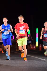 BIB: 41841, 1104, 91459, 405
                            <button type="button" onclick="openModal(19960868)" class="btn btn-primary btn-sm float-right btn-popup" data-toggle="modal" data-target=".modal-high-quality">
                        <i class="fas fa-shopping-cart"></i> Add to Cart
                    </button>
                                            <button type="button" onclick="isThisMe(19960868, true)" class="btn btn-success btn-sm float-right btn-popup btn-isme hidden" data-toggle="tooltip" data-placement="bottom" title="นี่คือรูปของคุณใช่ไหม คลิกที่นี่เพื่อเอาเข้าอัลบั้ม">
                        <i class="fas fa-plus"></i> Add to album
                    </button>
                    <button type="button" onclick="isThisMe(19960868, false)" class="btn btn-warning btn-sm float-right btn-popup btn-isnotme hidden">
                        <i class="fas fa-ban"></i> Remove from album
                    </button>