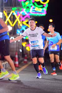 BIB: 430, 42861
                            <button type="button" onclick="openModal(19952566)" class="btn btn-primary btn-sm float-right btn-popup" data-toggle="modal" data-target=".modal-high-quality">
                        <i class="fas fa-shopping-cart"></i> Add to Cart
                    </button>
                                            <button type="button" onclick="isThisMe(19952566, true)" class="btn btn-success btn-sm float-right btn-popup btn-isme hidden" data-toggle="tooltip" data-placement="bottom" title="นี่คือรูปของคุณใช่ไหม คลิกที่นี่เพื่อเอาเข้าอัลบั้ม">
                        <i class="fas fa-plus"></i> Add to album
                    </button>
                    <button type="button" onclick="isThisMe(19952566, false)" class="btn btn-warning btn-sm float-right btn-popup btn-isnotme hidden">
                        <i class="fas fa-ban"></i> Remove from album
                    </button>