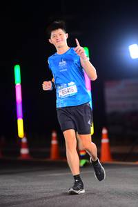 BIB: 2013, 65416
                            <button type="button" onclick="openModal(20037162)" class="btn btn-primary btn-sm float-right btn-popup" data-toggle="modal" data-target=".modal-high-quality">
                        <i class="fas fa-shopping-cart"></i> Add to Cart
                    </button>
                                            <button type="button" onclick="isThisMe(20037162, true)" class="btn btn-success btn-sm float-right btn-popup btn-isme hidden" data-toggle="tooltip" data-placement="bottom" title="นี่คือรูปของคุณใช่ไหม คลิกที่นี่เพื่อเอาเข้าอัลบั้ม">
                        <i class="fas fa-plus"></i> Add to album
                    </button>
                    <button type="button" onclick="isThisMe(20037162, false)" class="btn btn-warning btn-sm float-right btn-popup btn-isnotme hidden">
                        <i class="fas fa-ban"></i> Remove from album
                    </button>