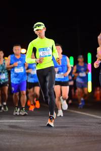 BIB: 40172
                            <button type="button" onclick="openModal(20018438)" class="btn btn-primary btn-sm float-right btn-popup" data-toggle="modal" data-target=".modal-high-quality">
                        <i class="fas fa-shopping-cart"></i> Add to Cart
                    </button>
                                            <button type="button" onclick="isThisMe(20018438, true)" class="btn btn-success btn-sm float-right btn-popup btn-isme hidden" data-toggle="tooltip" data-placement="bottom" title="นี่คือรูปของคุณใช่ไหม คลิกที่นี่เพื่อเอาเข้าอัลบั้ม">
                        <i class="fas fa-plus"></i> Add to album
                    </button>
                    <button type="button" onclick="isThisMe(20018438, false)" class="btn btn-warning btn-sm float-right btn-popup btn-isnotme hidden">
                        <i class="fas fa-ban"></i> Remove from album
                    </button>