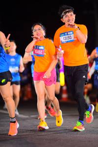 BIB: 45402, 43150
                            <button type="button" onclick="openModal(20119221)" class="btn btn-primary btn-sm float-right btn-popup" data-toggle="modal" data-target=".modal-high-quality">
                        <i class="fas fa-shopping-cart"></i> Add to Cart
                    </button>
                                            <button type="button" onclick="isThisMe(20119221, true)" class="btn btn-success btn-sm float-right btn-popup btn-isme hidden" data-toggle="tooltip" data-placement="bottom" title="นี่คือรูปของคุณใช่ไหม คลิกที่นี่เพื่อเอาเข้าอัลบั้ม">
                        <i class="fas fa-plus"></i> Add to album
                    </button>
                    <button type="button" onclick="isThisMe(20119221, false)" class="btn btn-warning btn-sm float-right btn-popup btn-isnotme hidden">
                        <i class="fas fa-ban"></i> Remove from album
                    </button>